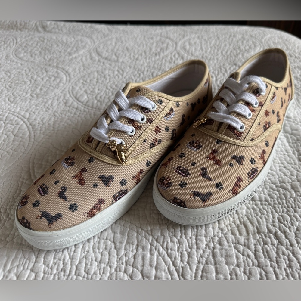 Bradford Exchange “I love Dachshunds”
Brand NWOT as 7-1/2